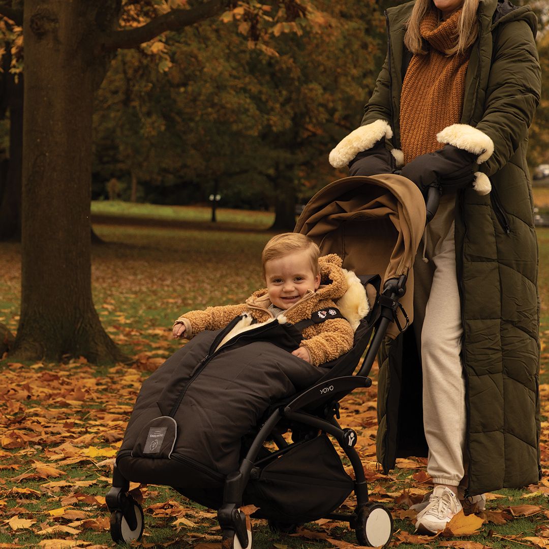 Weatherproof Lambskin Footmuff with Centre Zip (Universal Fit)