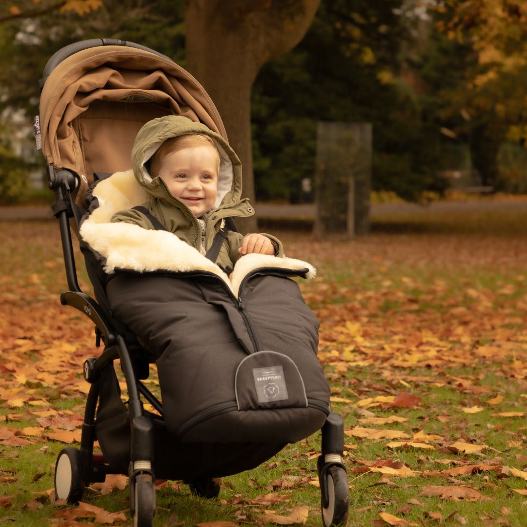 Weatherproof Lambskin Footmuff with Centre Zip (Universal Fit)