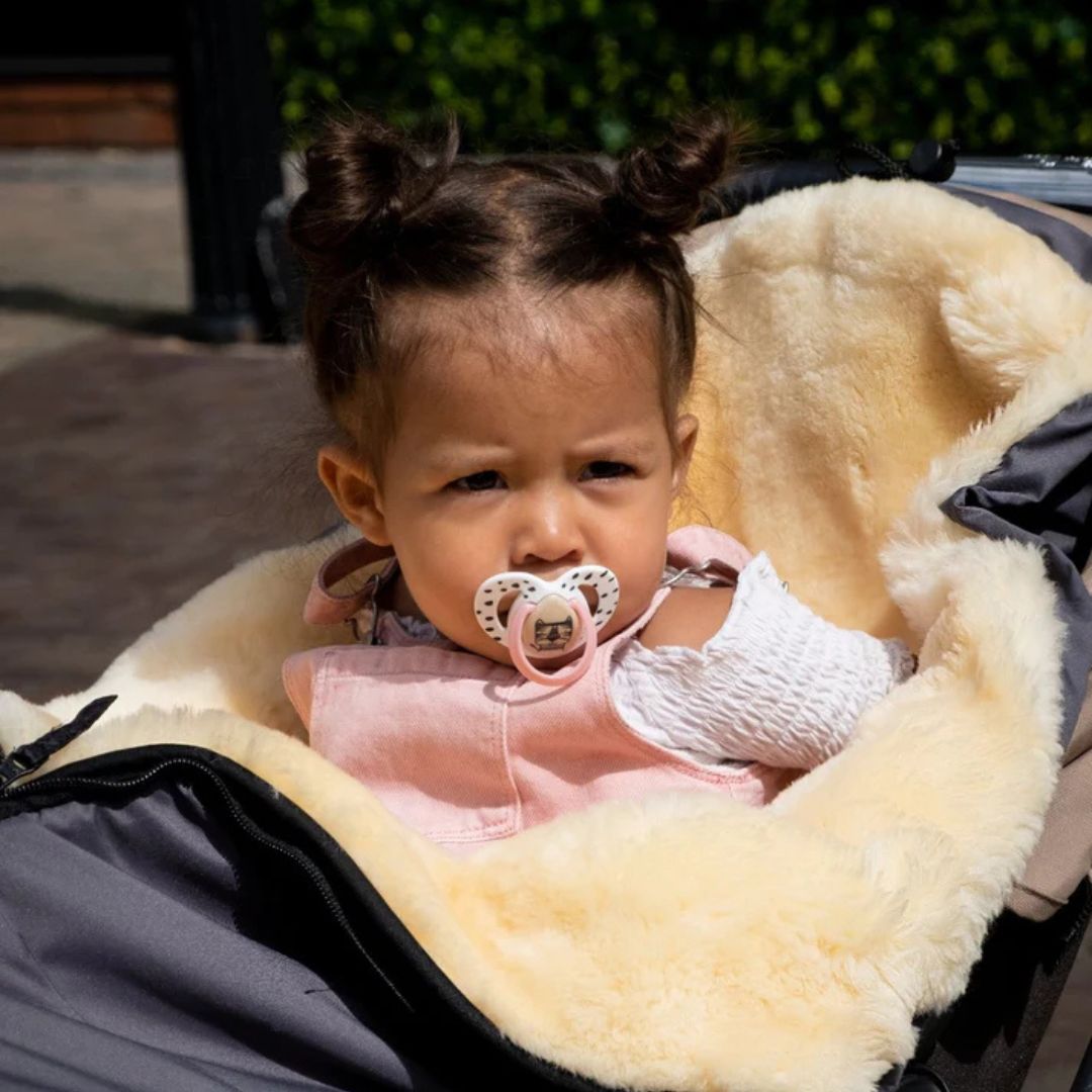 Weatherproof Lambskin Footmuff with Centre Zip (Universal Fit)