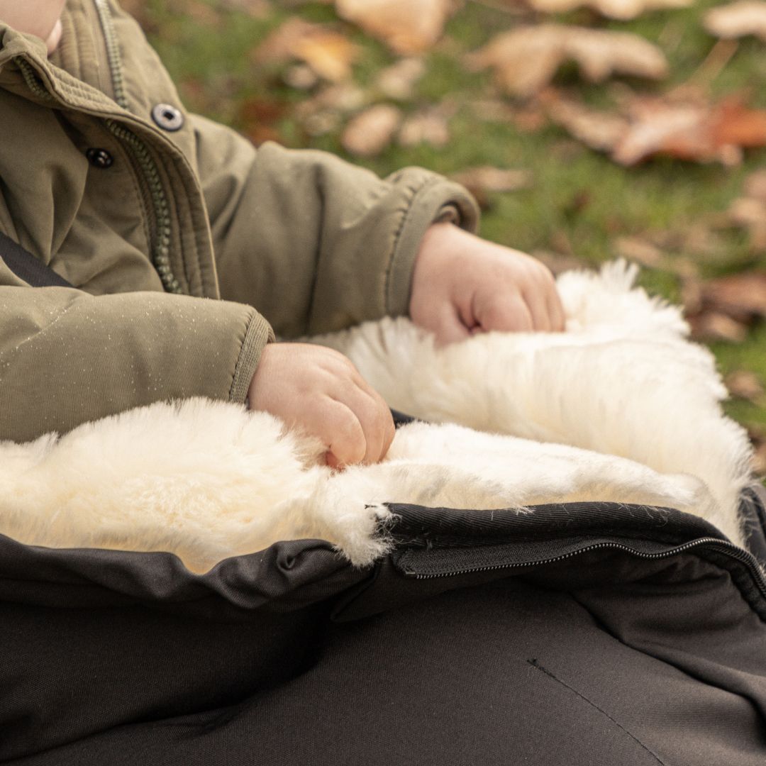 Weatherproof Lambskin Footmuff with Centre Zip (Universal Fit)